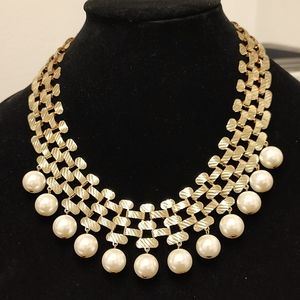 Vintage Necklace with pearls in gold tone